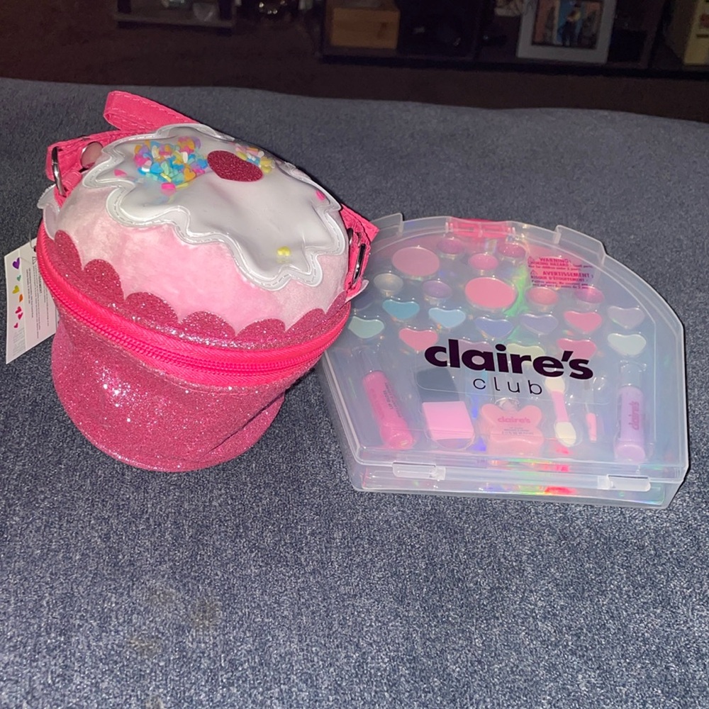 Claire’s bundle